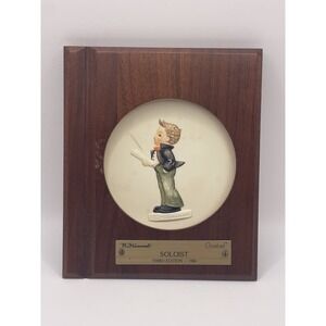 1986 Hummel by Goebel Little Music Makers Soloist Mini Plate in Wood Frame‎
